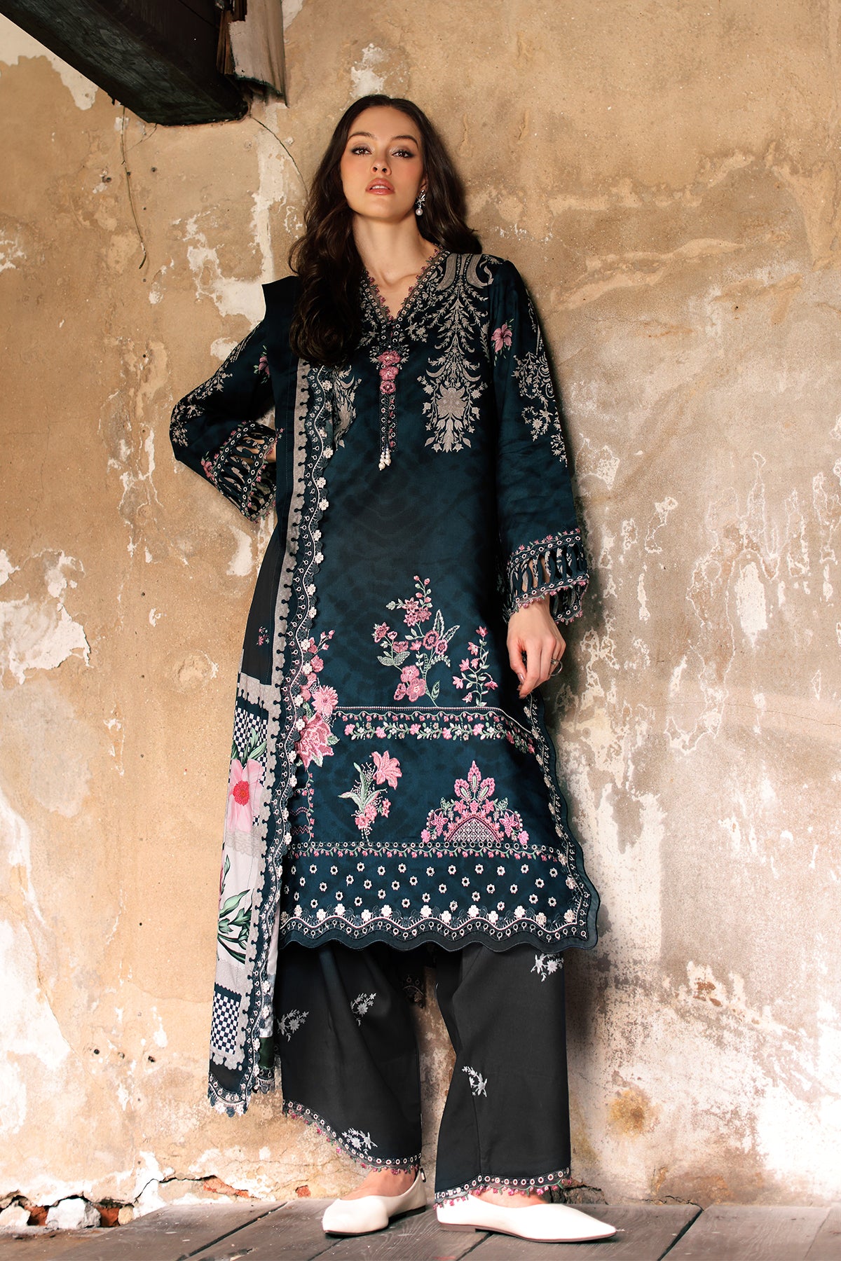 Aniq v1 linen 2026 charizma | 3-pc unstitched embroidered linen collection anw7-01 Aniq V1 Linen 2026 Charizma | 3-PC Unstitched Embroidered Linen Collection ANW7-01