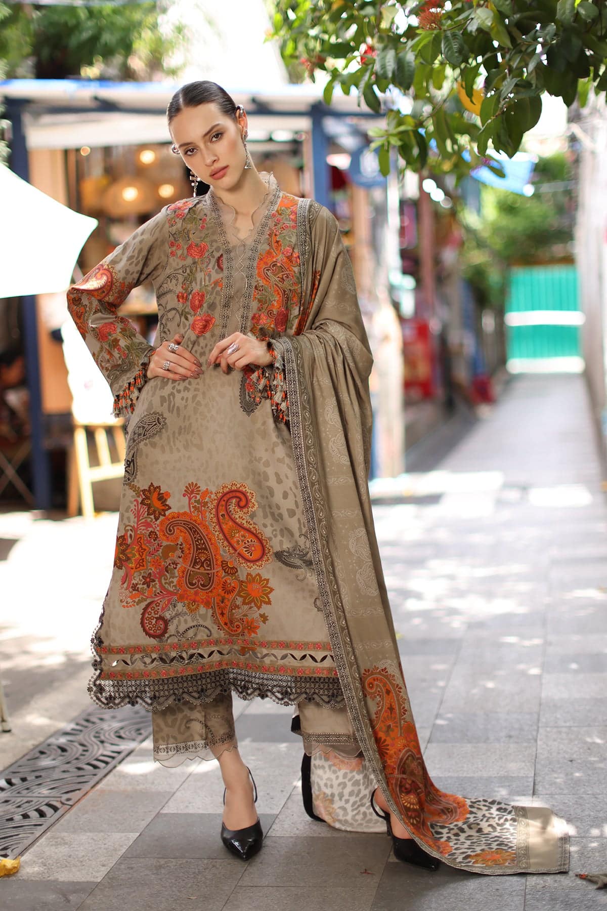 Aniq v1 linen 2026 charizma | 3-pc unstitched embroidered linen ancollection w7-04 Aniq V1 Linen 2026 Charizma | 3-PC Unstitched Embroidered Linen ANCollection W7-04