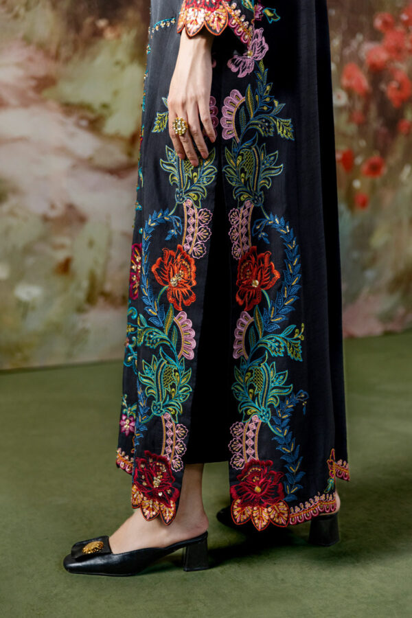 Ak kaftans ammara khan | black orchid (d-05)– detail view 5 AK Kaftans Ammara Khan | Black Orchid (D-05)– detail view 5