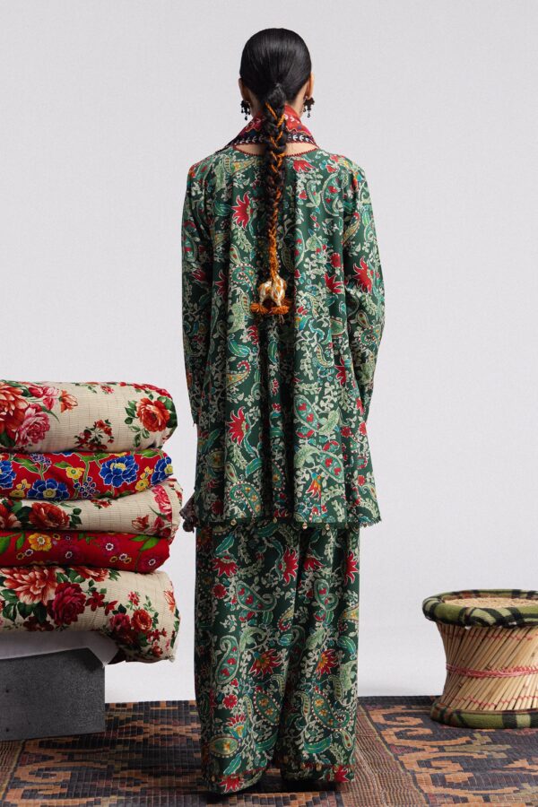 Coco Prints Winter 2026 Coco by Zara Shahjahan | Sofia-6B– alternate view Coco Prints Winter 2026 Coco by Zara Shahjahan | Sofia-6B– alternate view
