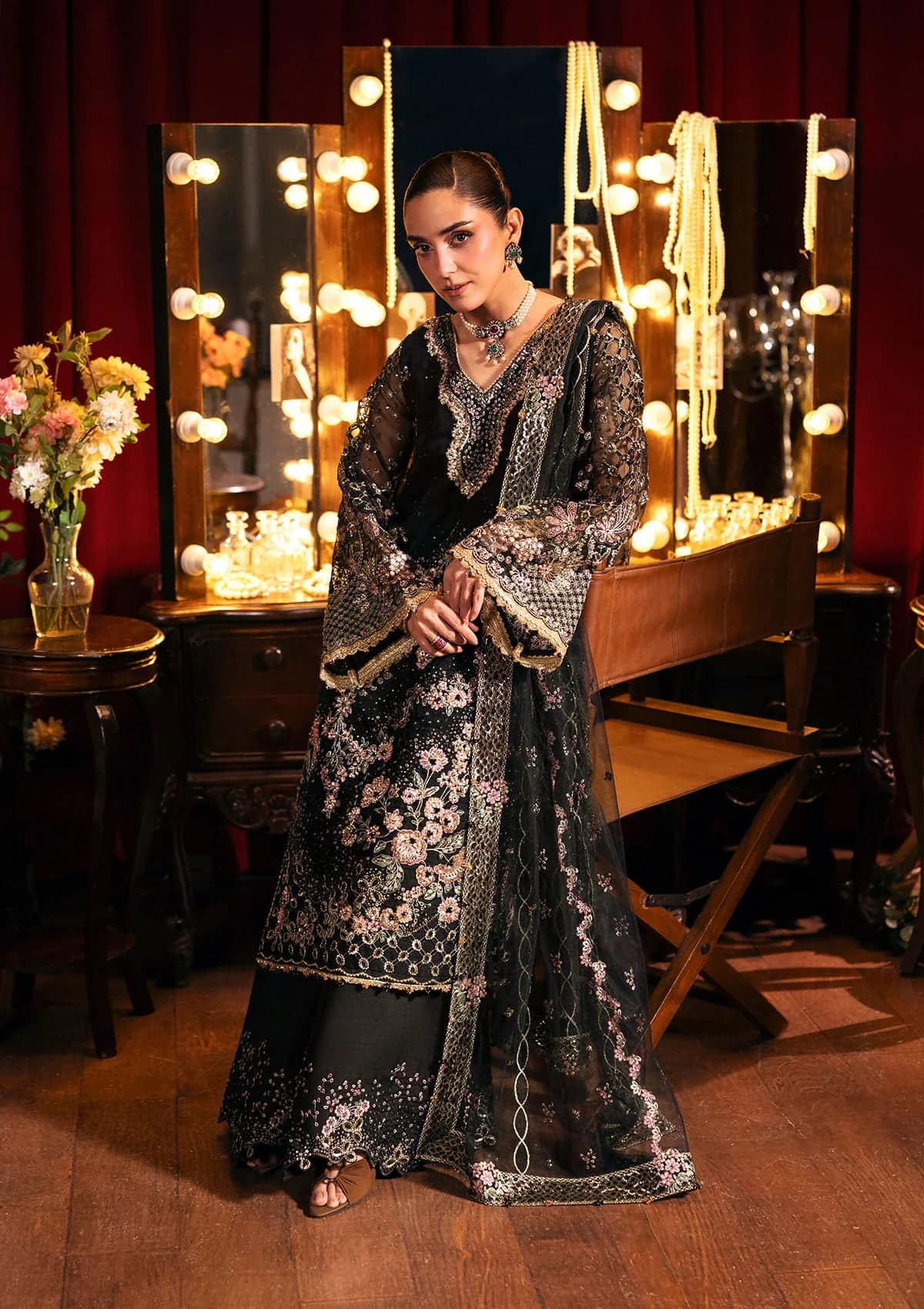 Serenade formal handwork elaf | masquerade (ehm-05) Serenade Formal Handwork Elaf | Masquerade (EHM-05)
