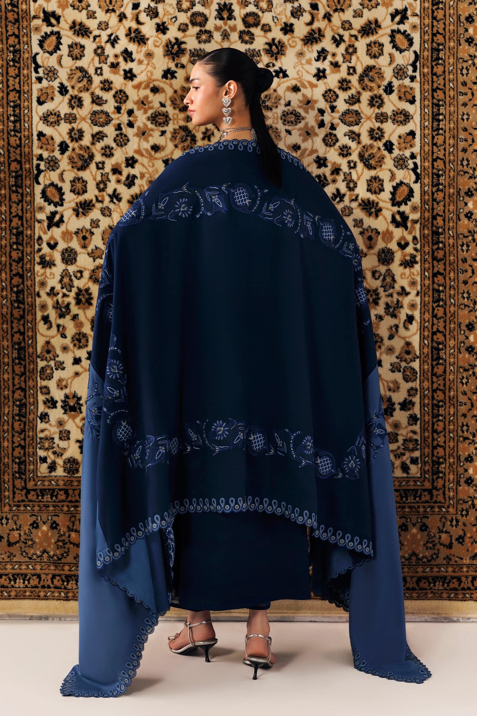 Qline linen '26 qalamkar | qlw-10 seran– detail view 2 Qline Linen '26 Qalamkar | QLW-10 Seran– detail view 2
