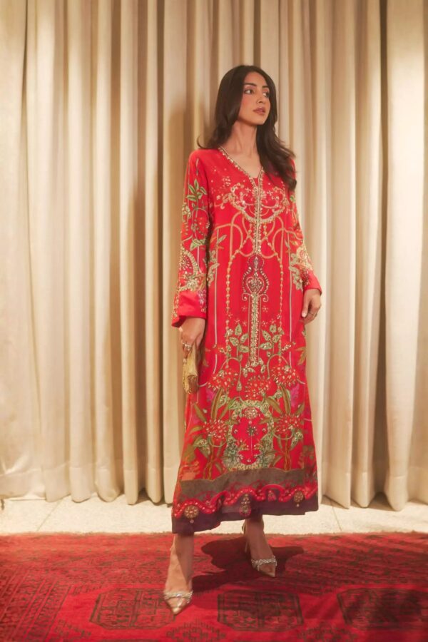 Ak kaftans ammara khan | red fable (d-04)– 45 copy AK Kaftans Ammara Khan | Red Fable (D-04)– 45 copy