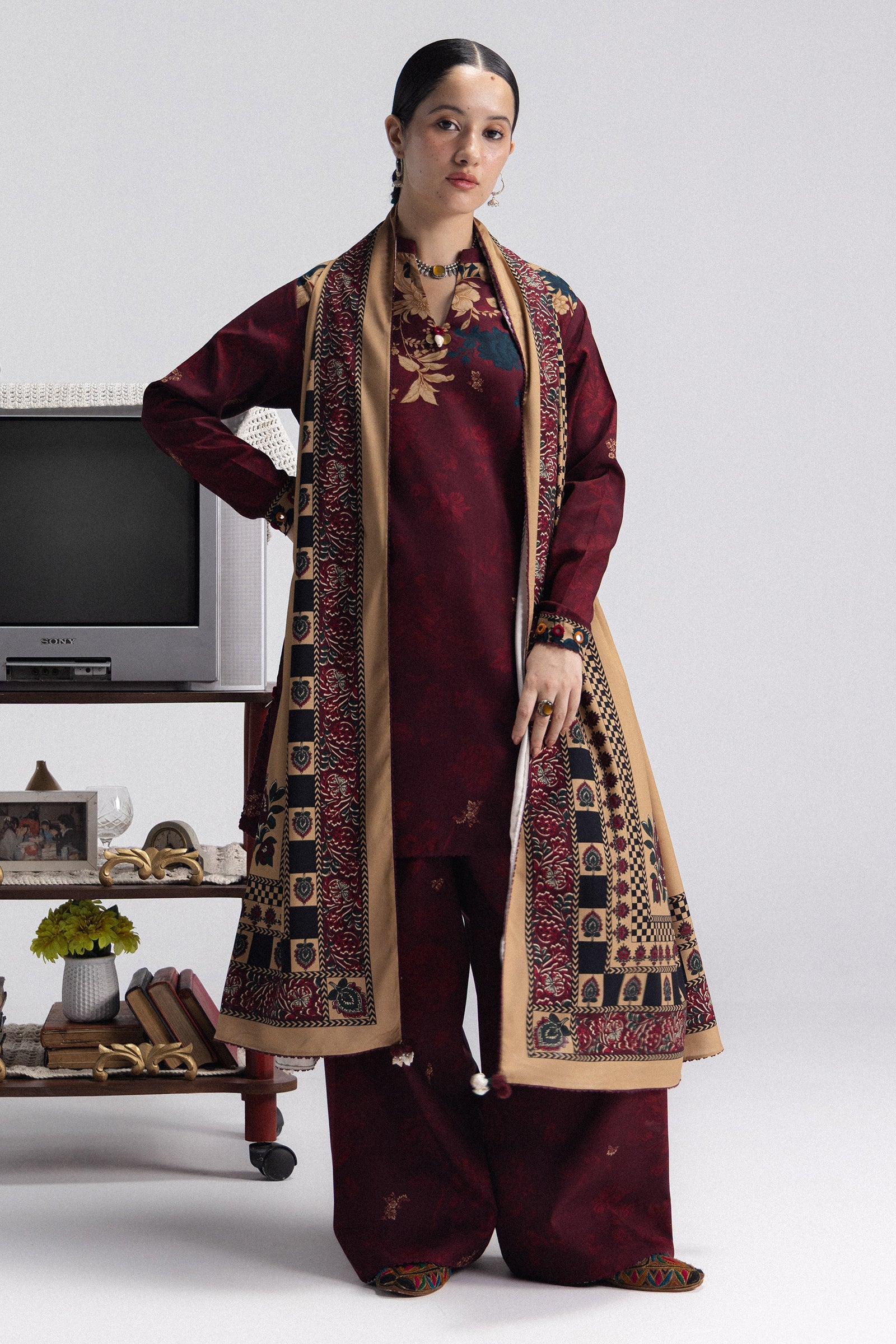 Coco prints winter 2026 coco by zara shahjahan | iris-8a– detail view 3 Coco Prints Winter 2026 Coco by Zara Shahjahan | Iris-8A– detail view 3