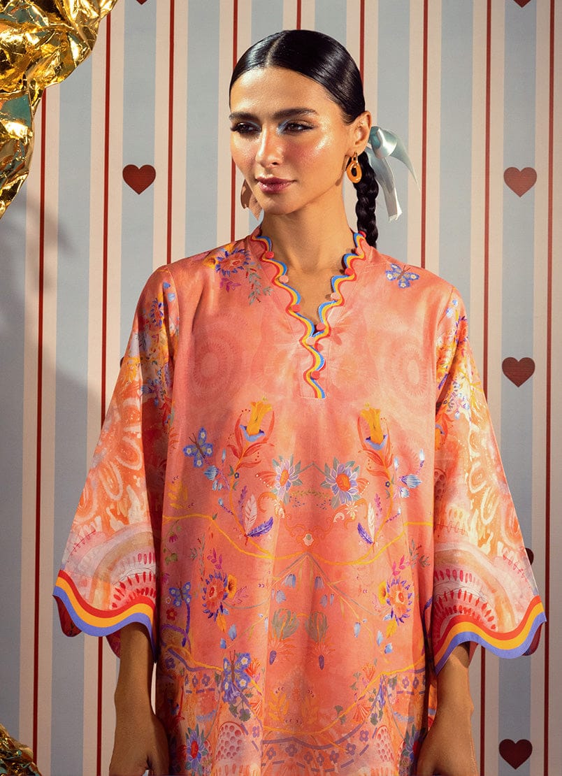 Image ready to wear | peach moonstone– alternate view Image Ready to Wear | Peach Moonstone– alternate view
