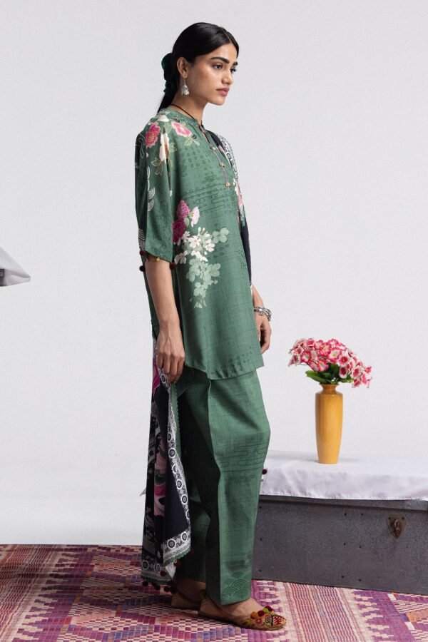 Coco prints winter 2026 coco by zara shahjahan | hana-2b– detail view 4 Coco Prints Winter 2026 Coco by Zara Shahjahan | Hana-2B– detail view 4