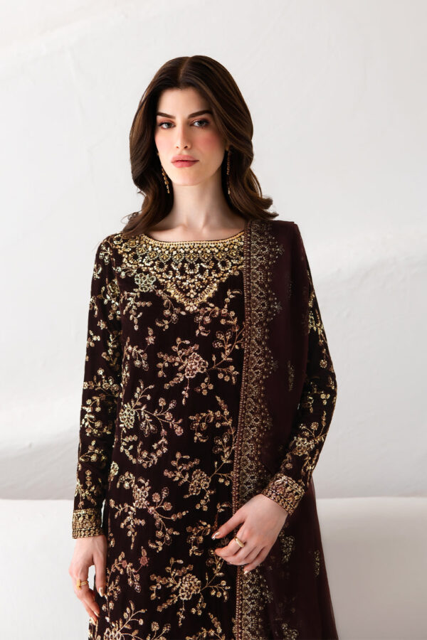 7i0a6048 Emaan Adeel Velvet Affair ADELINE– 7I0A6048