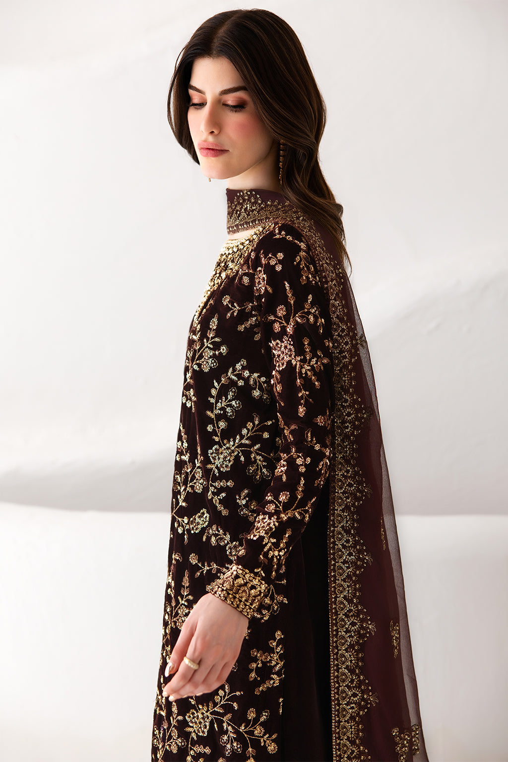 7i0a6078 Emaan Adeel Velvet Affair ADELINE– 7I0A6078