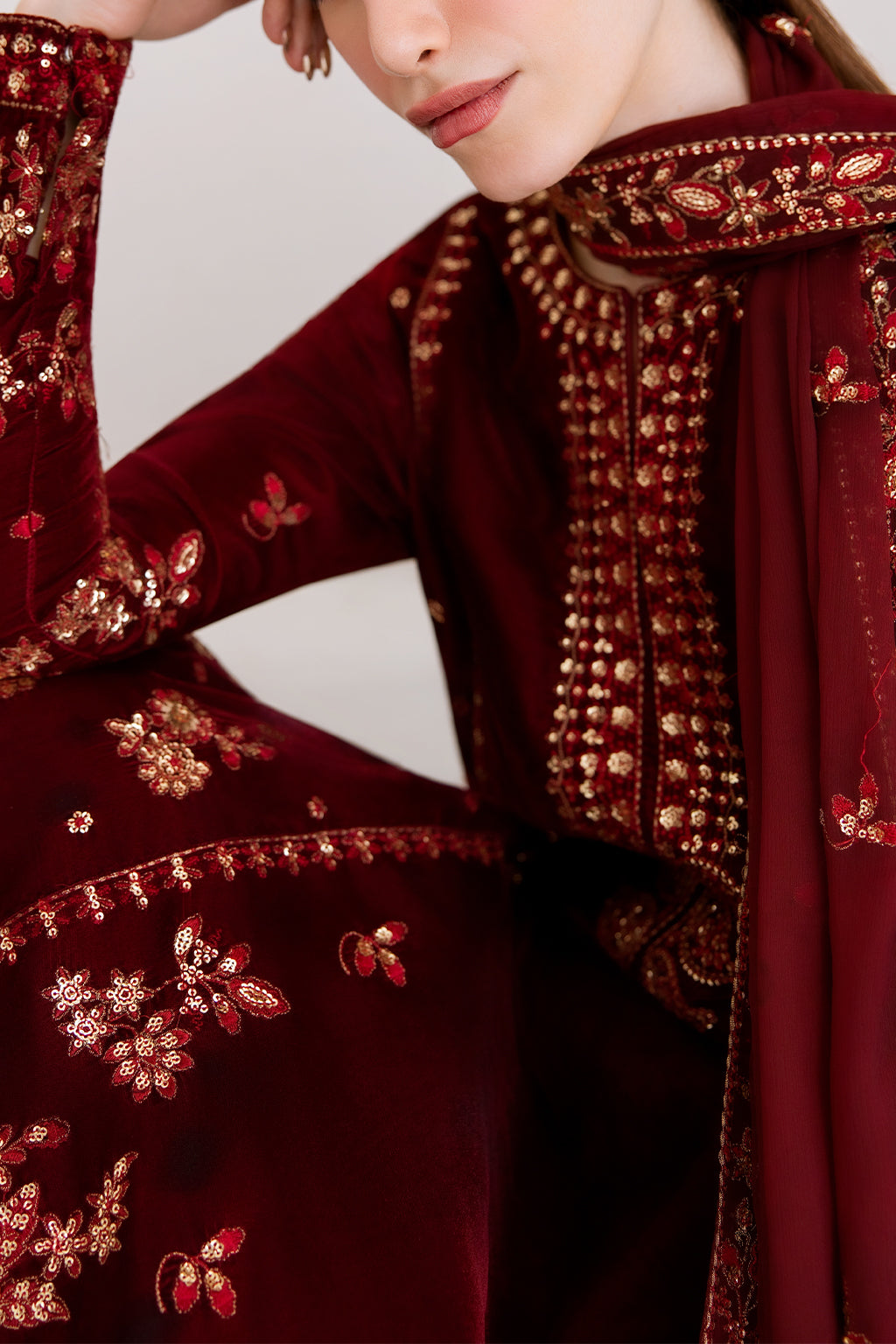 7i0a6297 Emaan Adeel Velvet Affair CORINNE– 7I0A6297