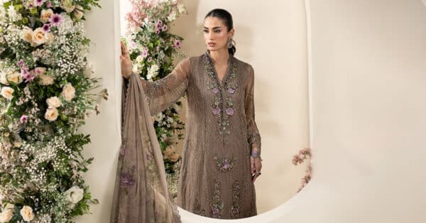 Maria b 3 piece embroidered chiffon suit– detail view 9 Maria B 3 Piece Embroidered Chiffon Suit– detail view 9