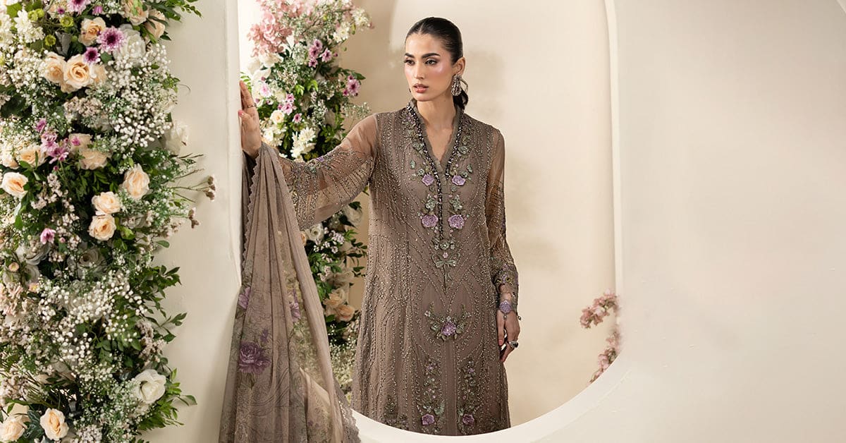 Maria b 3 piece embroidered chiffon suit– detail view 9 Maria B 3 Piece Embroidered Chiffon Suit– detail view 9