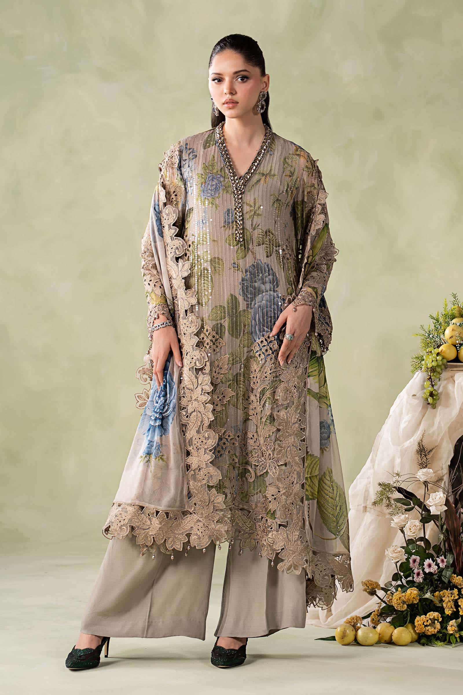 Maria b 3 piece embroidered chiffon suit– d-3-b Maria B 3 Piece Embroidered Chiffon Suit– D-3-B
