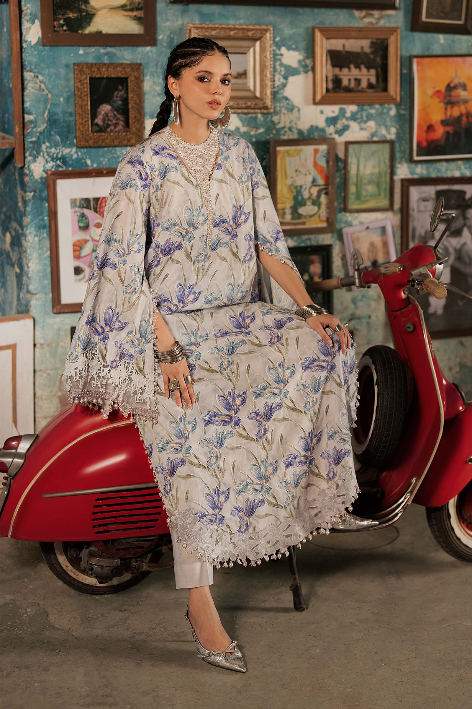 M prints maria b | embroidered cambric suit - lilac (mpt-3104-a)– d-4a-d M Prints Maria B | Embroidered Cambric Suit - Lilac (MPT-3104-A)– D-4A-D