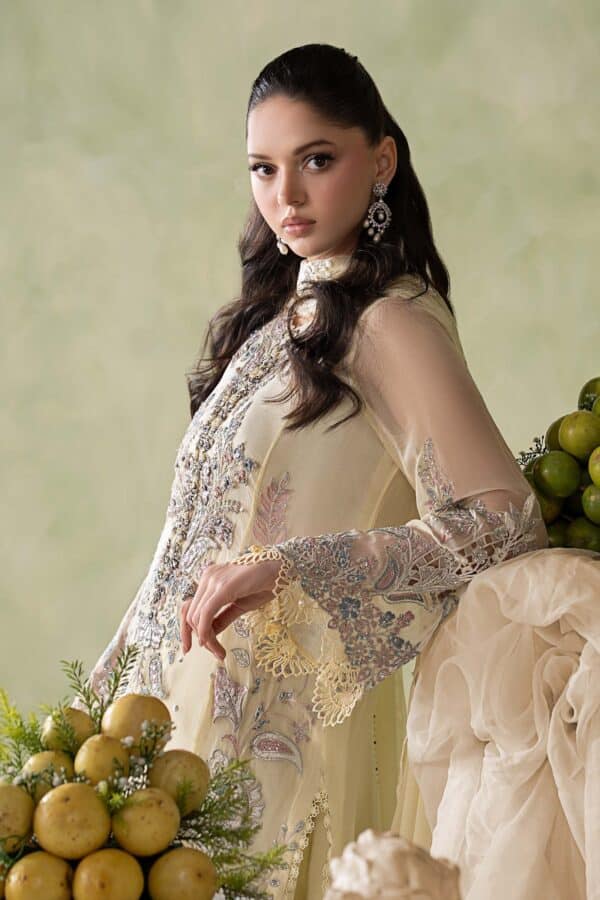 Maria B 3 Piece Embroidered Chiffon Suit Maria B 3 Piece Embroidered Chiffon Suit