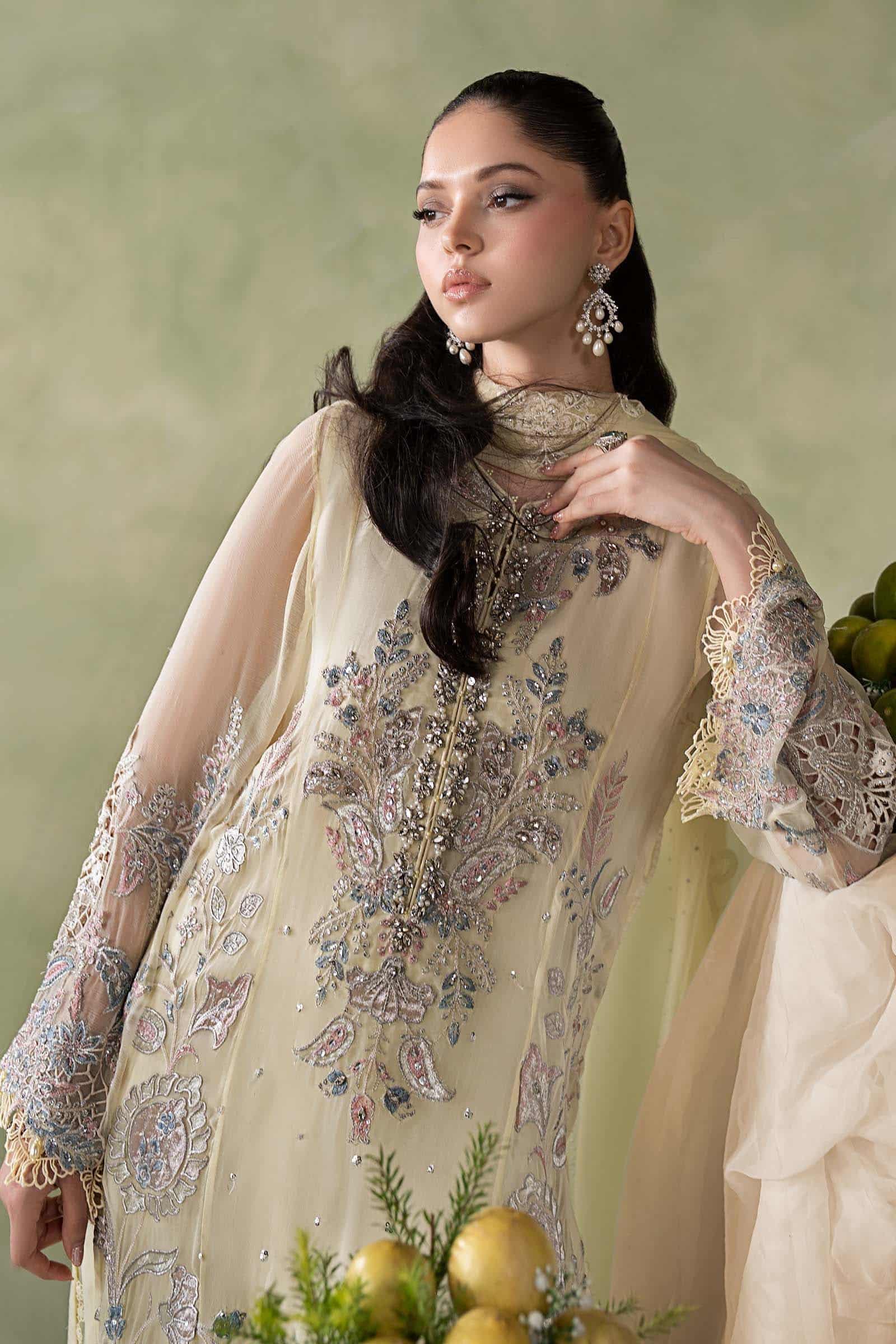 Maria b 3 piece embroidered chiffon suit– d-8-f Maria B 3 Piece Embroidered Chiffon Suit– D-8-F