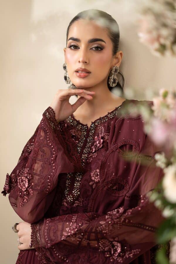Maria b 3 piece embroidered chiffon suit– d-8closeup e Maria B 3 Piece Embroidered Chiffon Suit– D-8Closeup E