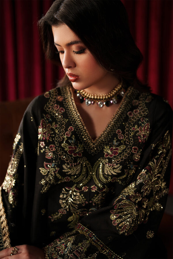 Emaan adeel verve silk edit luce– detail view 5 Emaan Adeel Verve Silk Edit LUCE– detail view 5