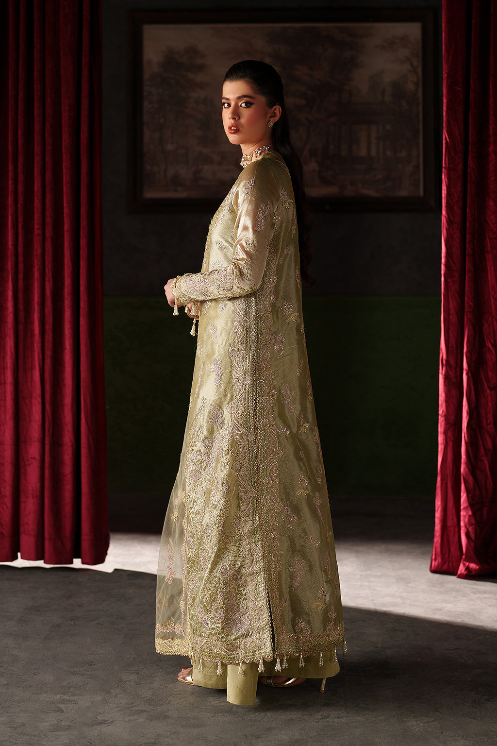 Emaan adeel verve silk edit zelie– alternate view Emaan Adeel Verve Silk Edit ZELIE– alternate view