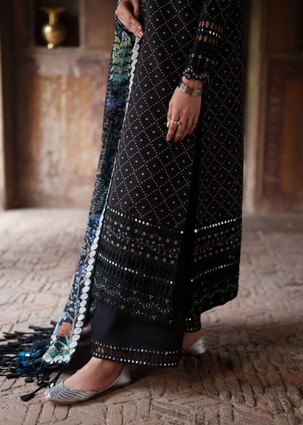Zeenat formals'26 by sadaf fawad khan riwaz– detail view 5 Zeenat Formals'26 by Sadaf Fawad Khan Riwaz– detail view 5