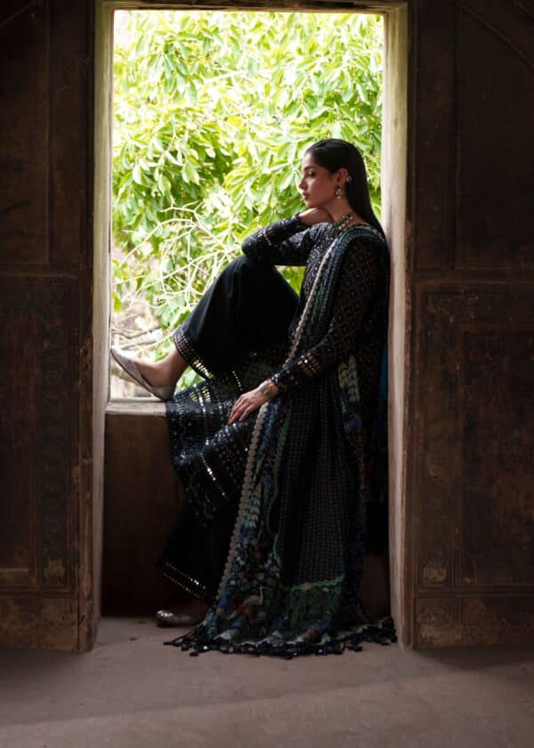Zeenat formals'26 by sadaf fawad khan riwaz– detail view 10 Zeenat Formals'26 by Sadaf Fawad Khan Riwaz– detail view 10