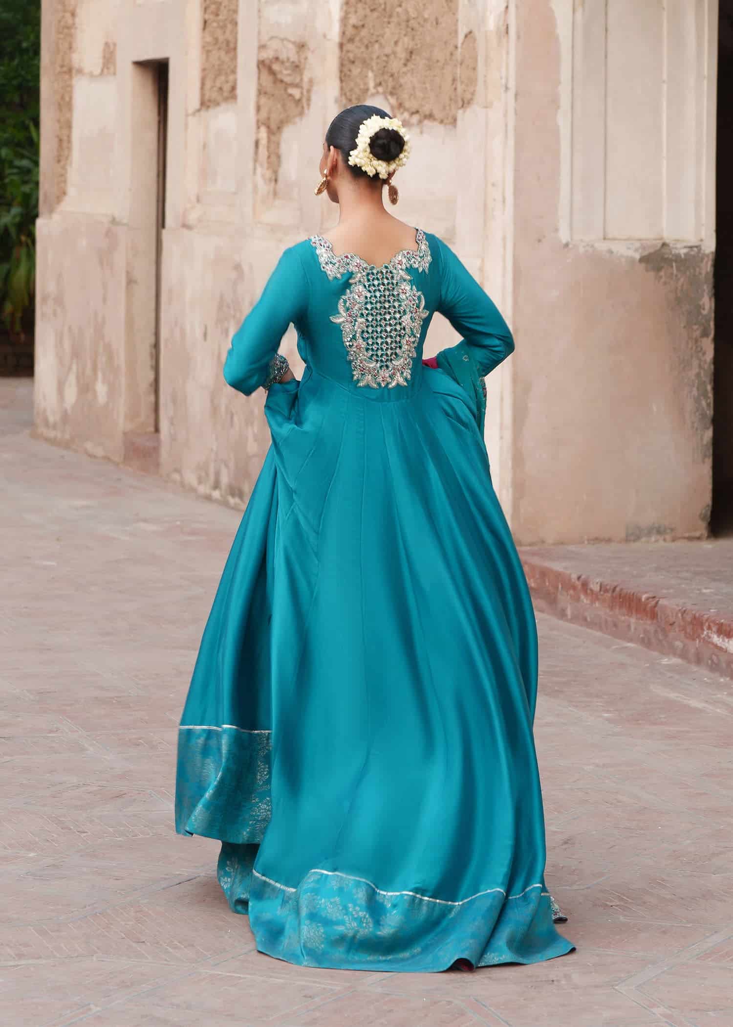 Zeenat formals'26 by sadaf fawad khan zarafshan– detail view 6 Zeenat Formals'26 by Sadaf Fawad Khan Zarafshan– detail view 6