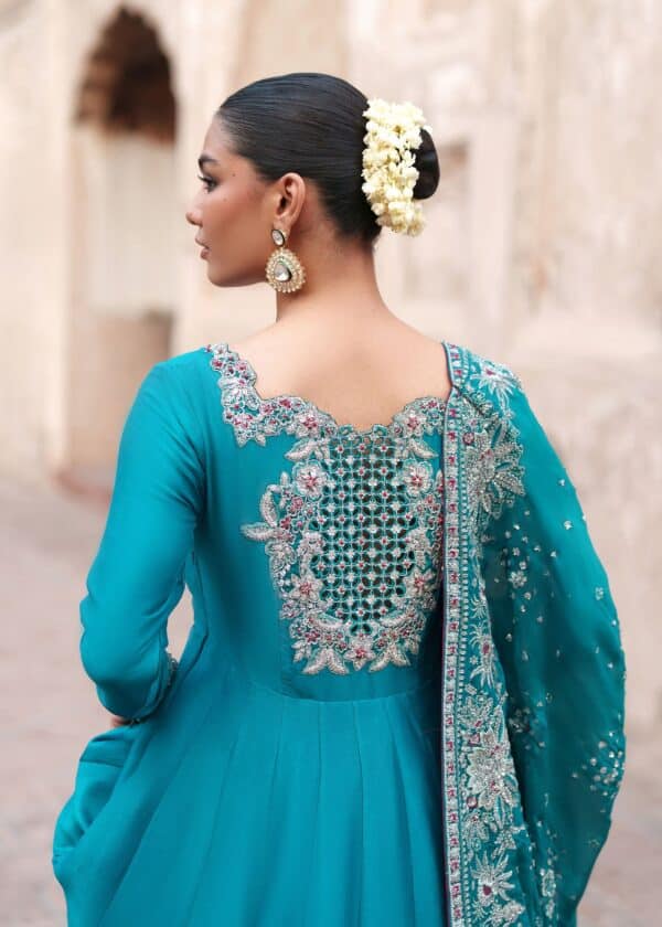 Zeenat formals'26 by sadaf fawad khan zarafshan– detail view 3 Zeenat Formals'26 by Sadaf Fawad Khan Zarafshan– detail view 3