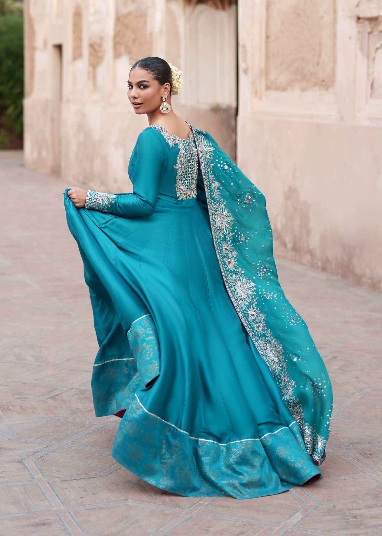 Zeenat formals'26 by sadaf fawad khan zarafshan– detail view 4 Zeenat Formals'26 by Sadaf Fawad Khan Zarafshan– detail view 4
