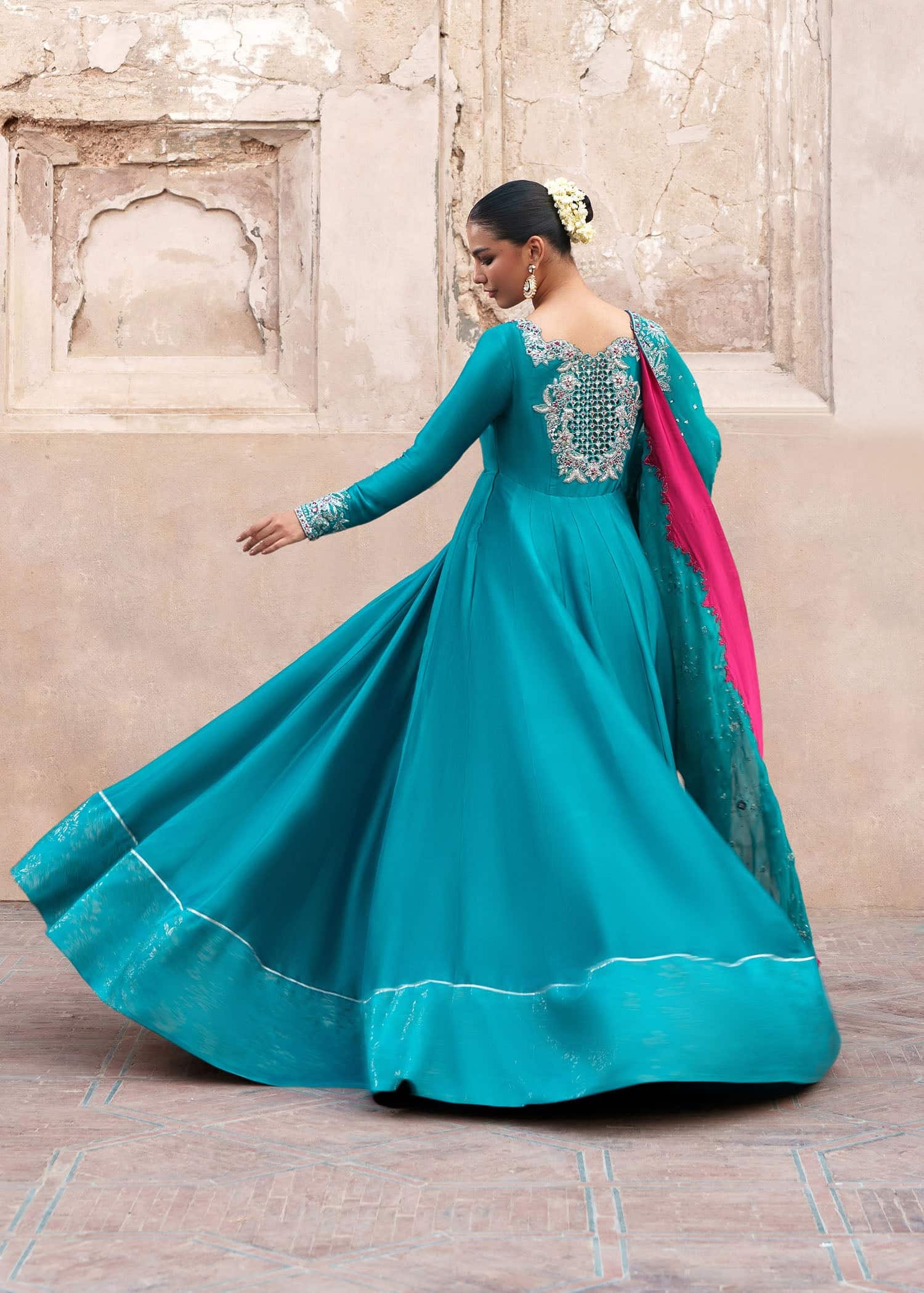 Zeenat formals'26 by sadaf fawad khan zarafshan– detail view 9 Zeenat Formals'26 by Sadaf Fawad Khan Zarafshan– detail view 9