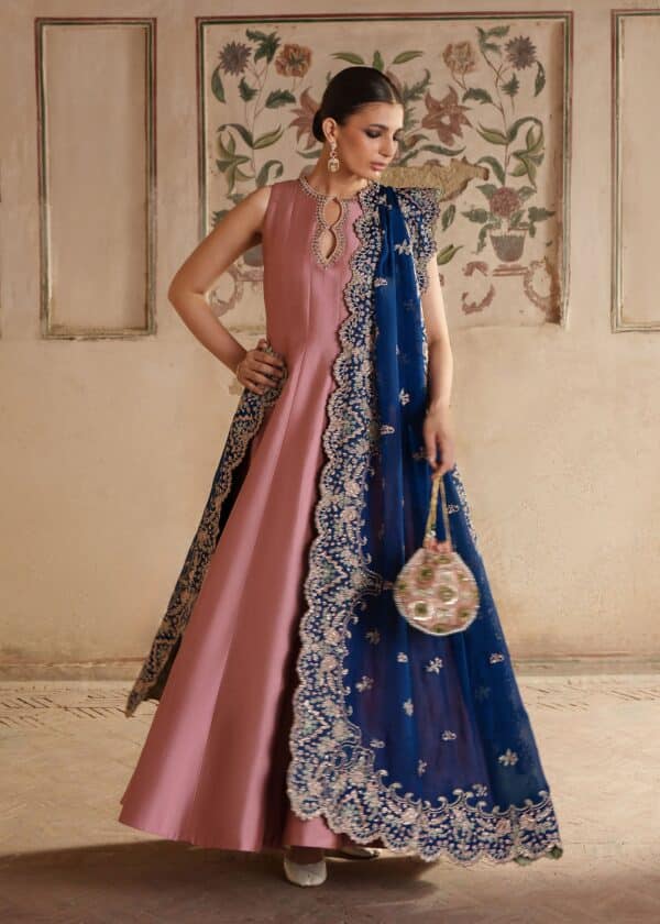 Zeenat formals'26 by sadaf fawad khan mehwar– detail view 5 Zeenat Formals'26 by Sadaf Fawad Khan Mehwar– detail view 5