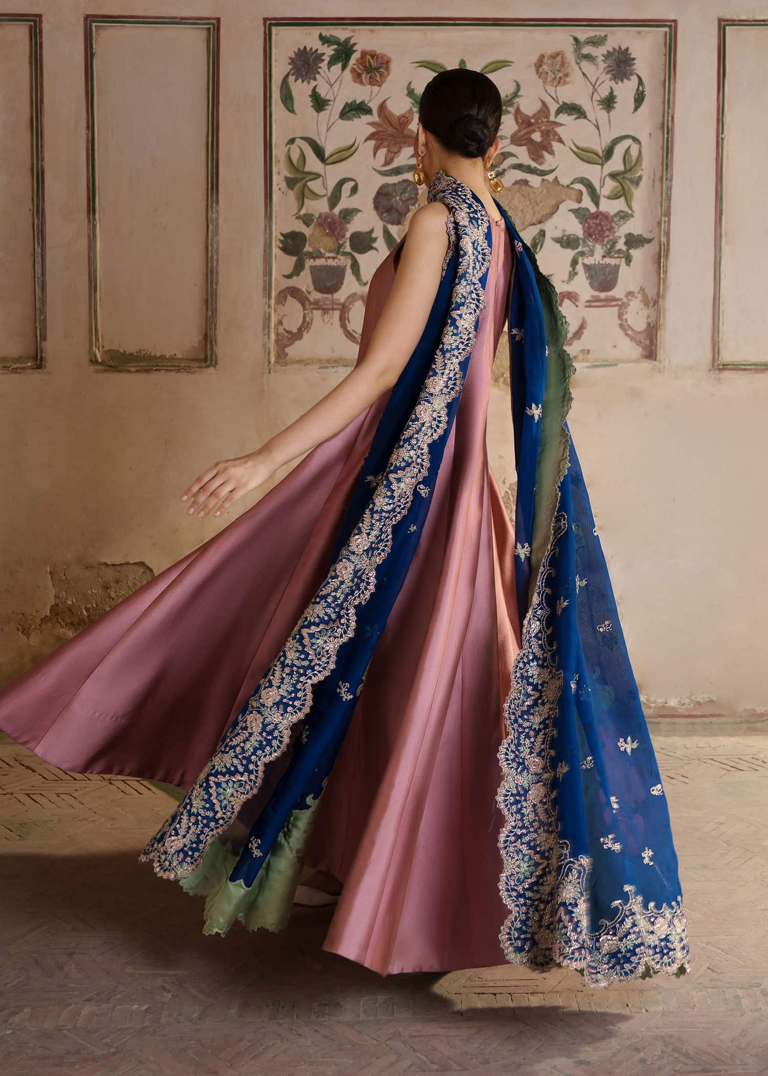 Zeenat formals'26 by sadaf fawad khan mehwar– detail view 9 Zeenat Formals'26 by Sadaf Fawad Khan Mehwar– detail view 9