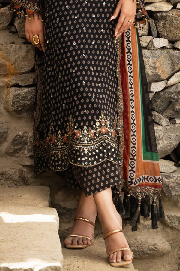 Charizma vasal winter v2 2026 3-pc unstitched embroidered chiffon collection vslw6-15– detail view 4 Charizma Vasal Winter V2 2026 3-PC Unstitched Embroidered Chiffon Collection VSLW6-15– detail view 4