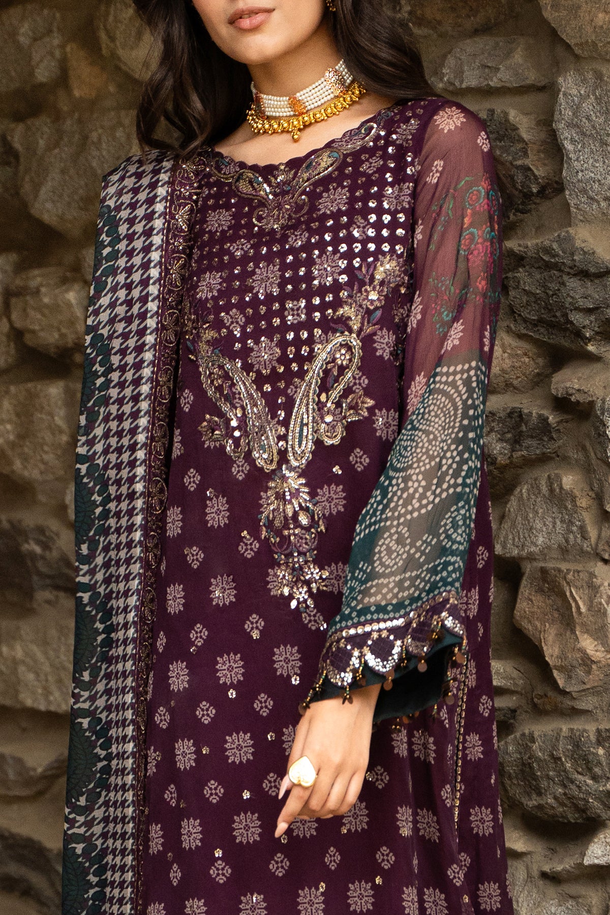 Charizma vasal winter v2 2026 3-pc unstitched embroidered chiffon collection vslw6-12– detail view 3 Charizma Vasal Winter V2 2026 3-PC Unstitched Embroidered Chiffon Collection VSLW6-12– detail view 3