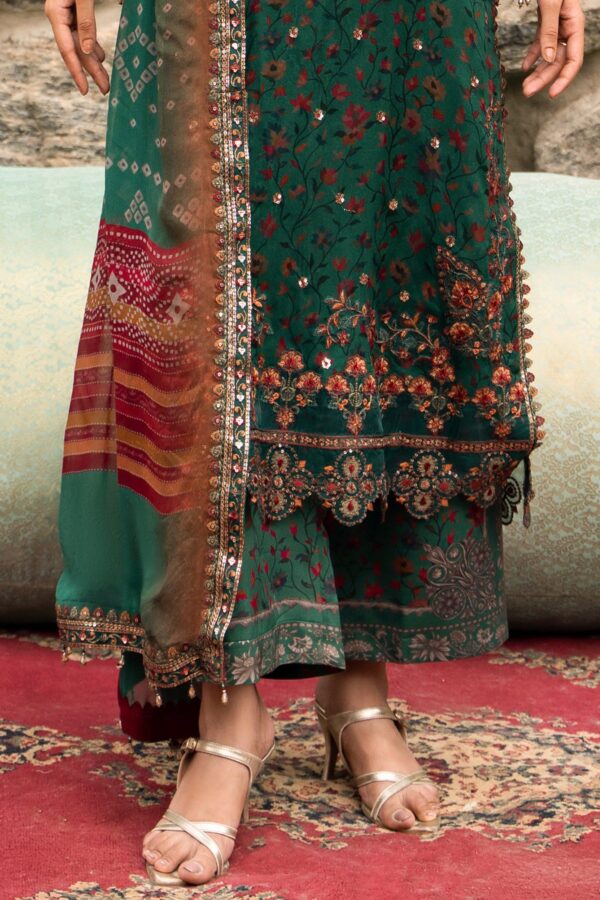 Charizma vasal winter v2 2026 3-pc unstitched embroidered chiffon collection vslw6-14– detail view 8 Charizma Vasal Winter V2 2026 3-PC Unstitched Embroidered Chiffon Collection VSLW6-14– detail view 8