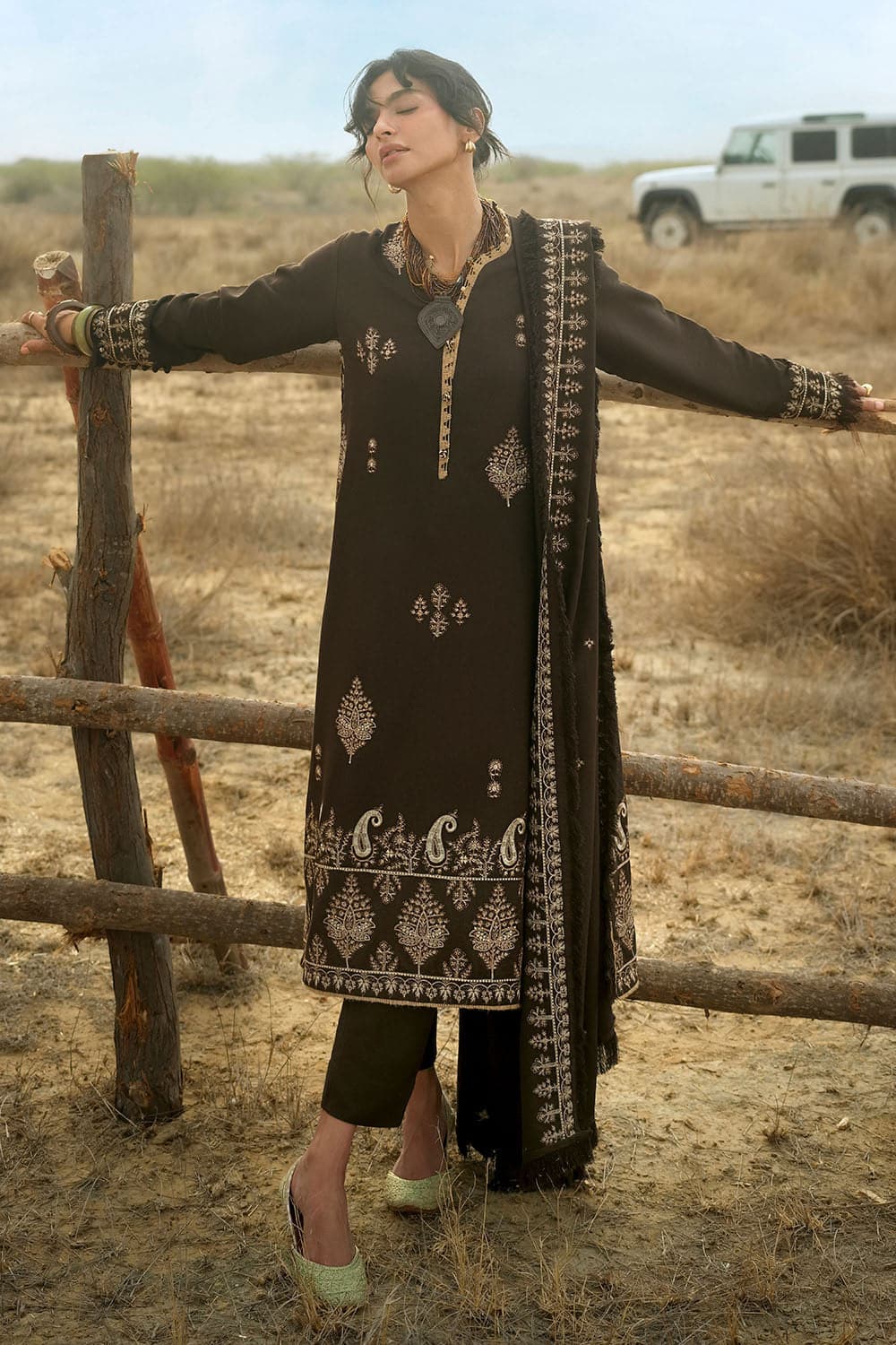 Ema340_1 Gul Ahmed Winter 2026 - 3 Piece Embroidered Karandi Suit with Embroidered Karandi Dupatta
