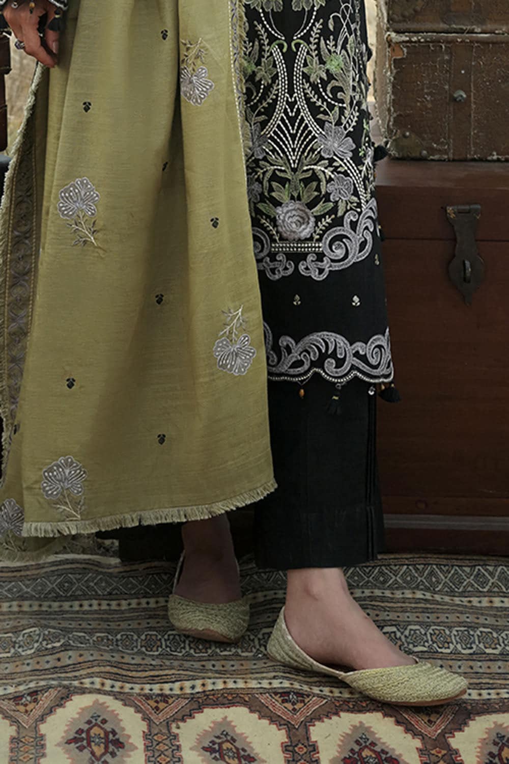 Embroidered-khaddar-dupatta-embroidered-khaddar-shirt-dyed-trouser-gulahmed-k-62008-bottom Gul Ahmed Winter 2026 - 3 Piece Embroidered Khaddar Suit with Embroidered Khaddar Dupatta–