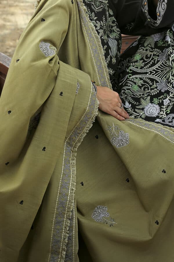 Embroidered-khaddar-dupatta-embroidered-khaddar-shirt-dyed-trouser-gulahmed-k-62008-duppata Gul Ahmed Winter 2026 - 3 Piece Embroidered Khaddar Suit with Embroidered Khaddar Dupatta–