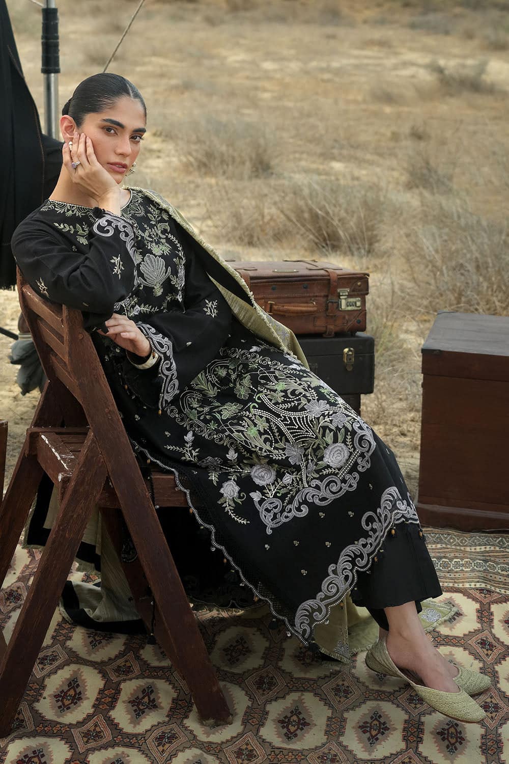 Embroidered-khaddar-dupatta-embroidered-khaddar-shirt-dyed-trouser-gulahmed-k-62008-side Gul Ahmed Winter 2026 - 3 Piece Embroidered Khaddar Suit with Embroidered Khaddar Dupatta–