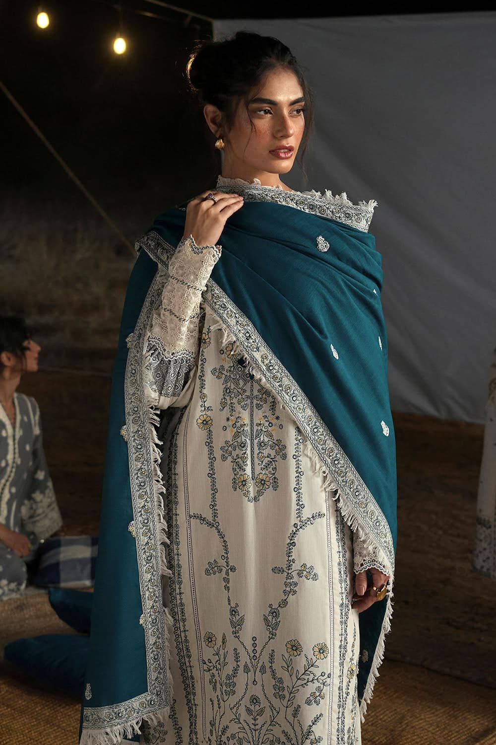 Embroidered-khaddar-dupatta-embroidered-khaddar-shirt-dyed-trouser-gulahmed-k-62035-close-1 Gul Ahmed Winter 2026 - 3 Piece Embroidered Khaddar Suit with Embroidered Khaddar Dupatta–