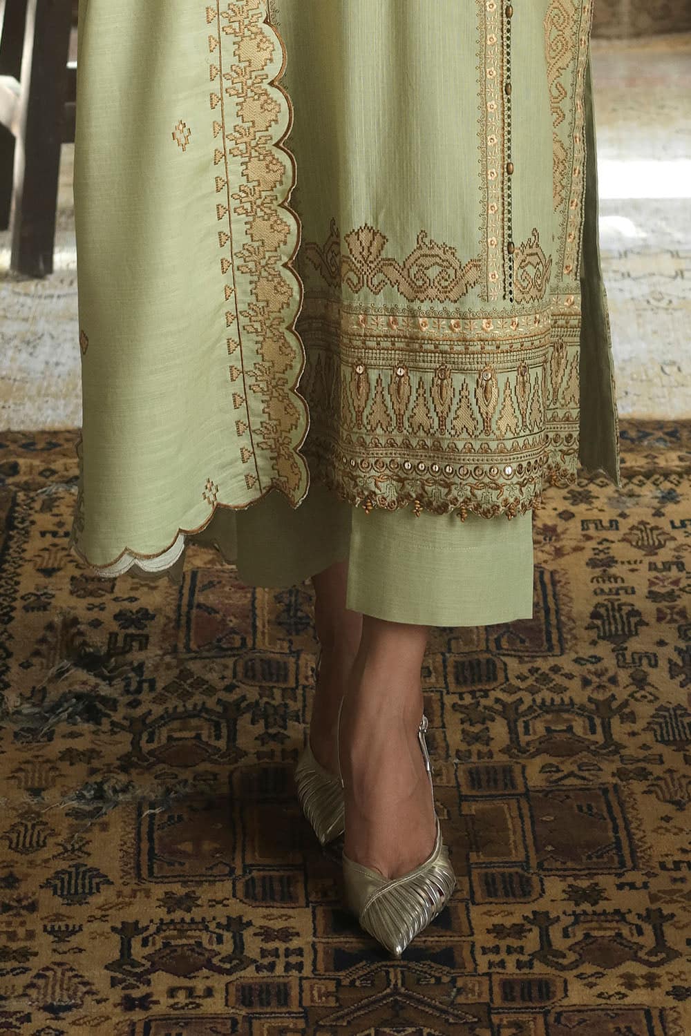 Embroidered-khaddar-dupatta-embroidered-khaddar-shirt-dyed-trouser-gulahmed-k-62056-bottom Gul Ahmed Winter 2026 - 3 Piece Embroidered Khaddar Suit with Embroidered Khaddar Dupatta–