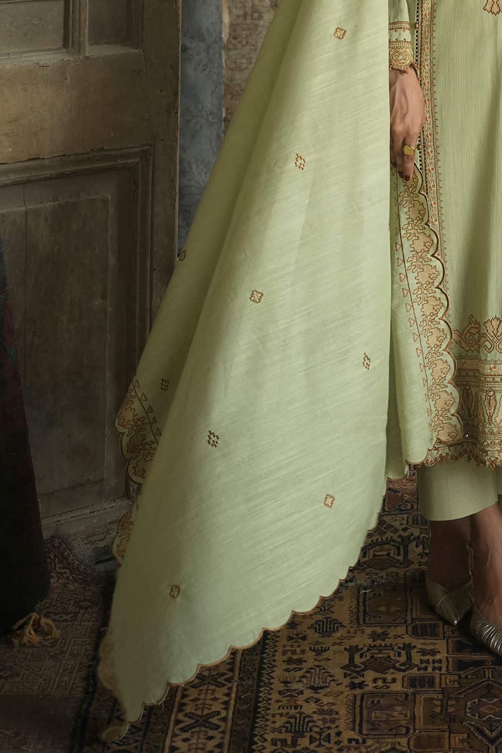 Embroidered-khaddar-dupatta-embroidered-khaddar-shirt-dyed-trouser-gulahmed-k-62056-duppata Gul Ahmed Winter 2026 - 3 Piece Embroidered Khaddar Suit with Embroidered Khaddar Dupatta–