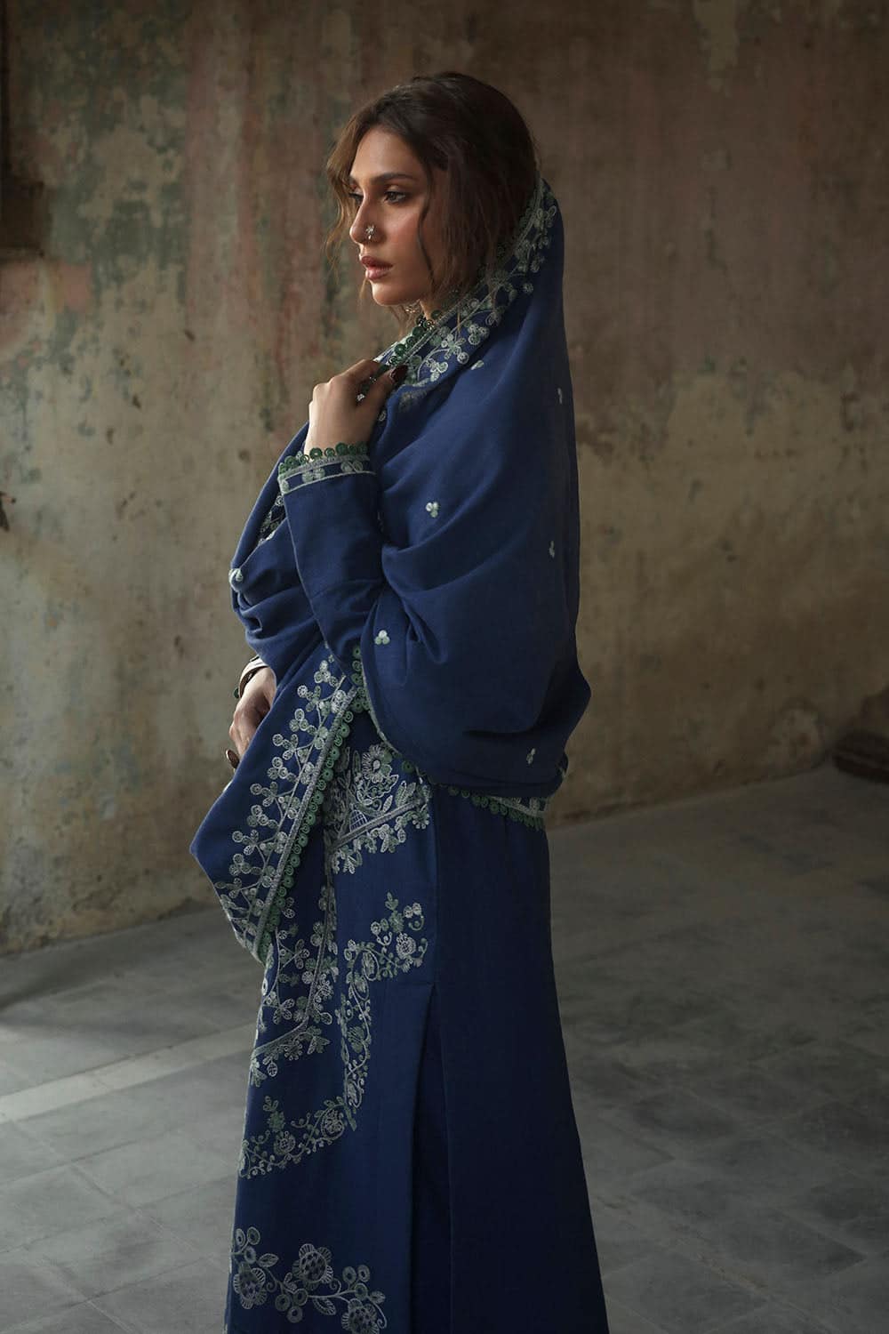 Embroidered-khaddar-dupatta-embroidered-khaddar-shirt-dyed-trouser-gulahmed-k-62062-side Gul Ahmed Winter 2026 - 3 Piece Embroidered Khaddar Suit with Embroidered Khaddar Dupatta–