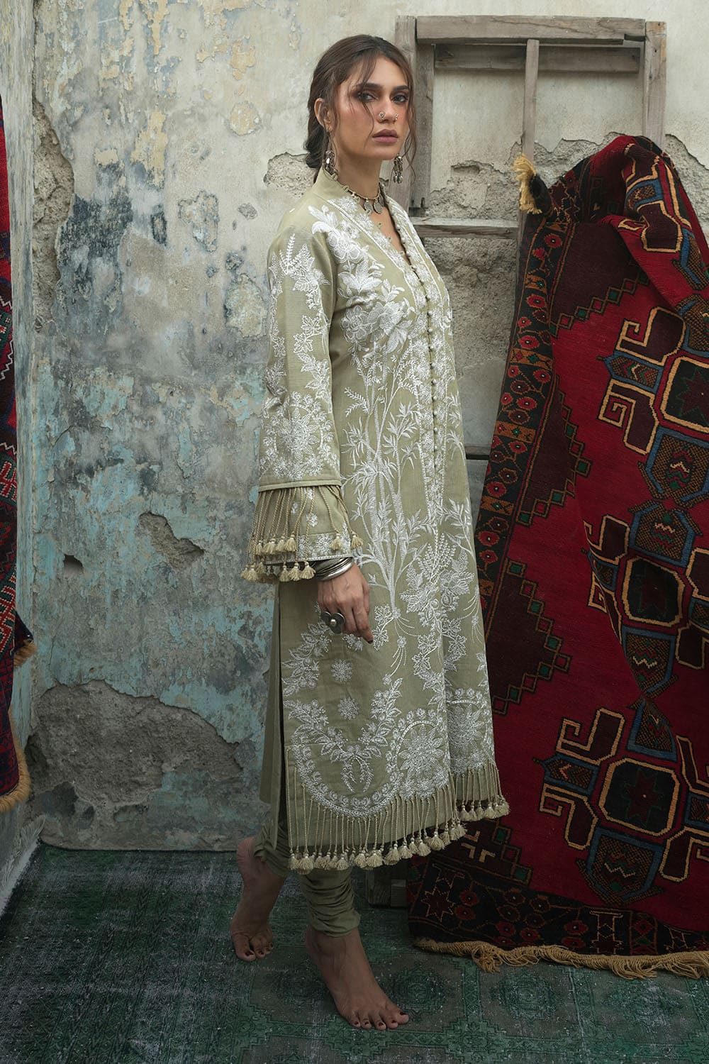 Embroidered-khaddar-shirt-dyed-trouser-gulahmed-tk-52014-side Gul Ahmed Winter 2026 - 2 Piece Embroidered Khaddar Suit– Embroidered-Khaddar-Shirt-Dyed-Trouser-Gulahm