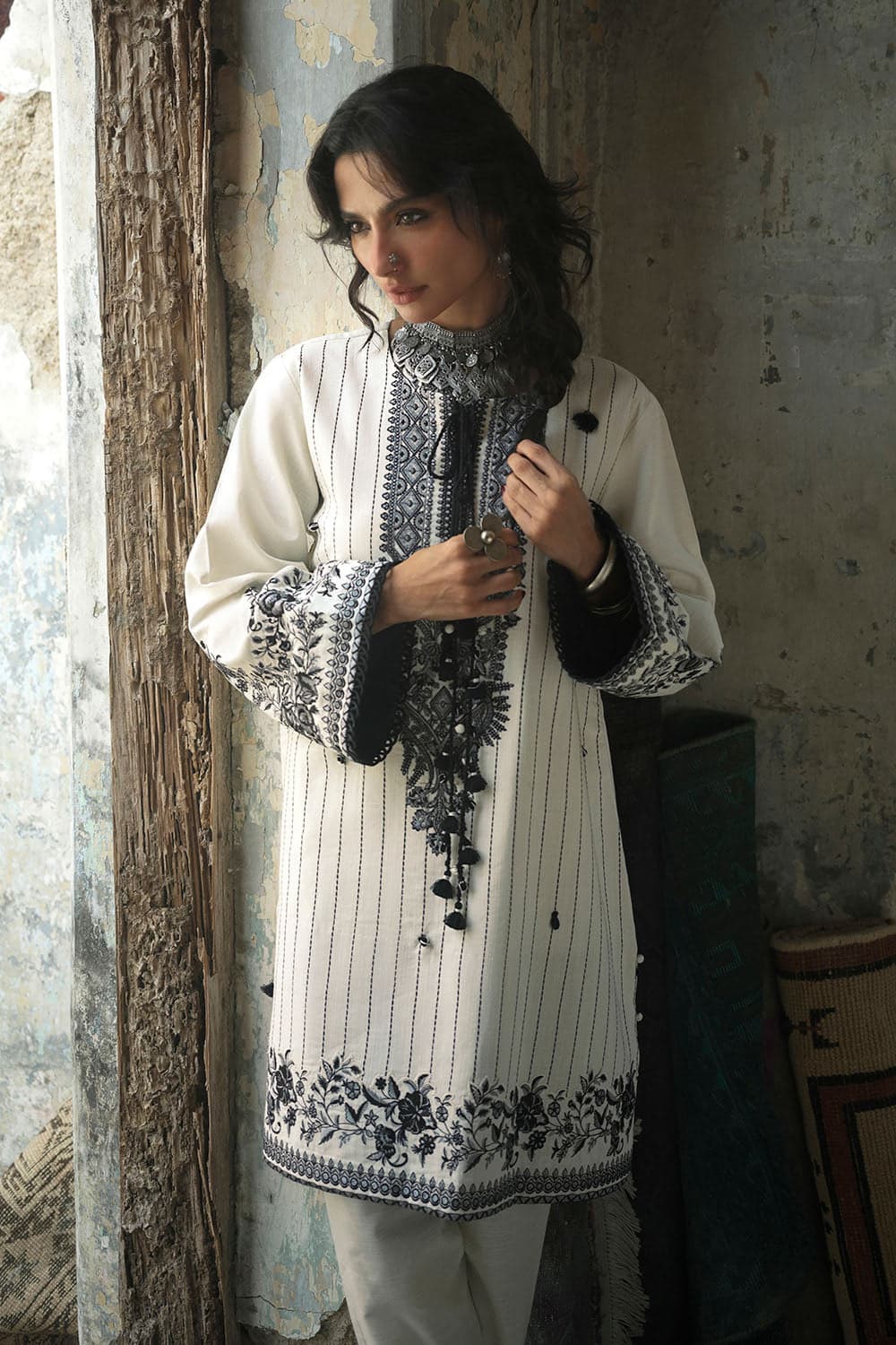 Embroidered-khaddar-shirt-embroidered-trouser-gulahmed-tk-52013-side Gul Ahmed Winter 2026 - 2 Piece Embroidered Khaddar Suit– Embroidered-Khaddar-Shirt-Embroidered-Trouser