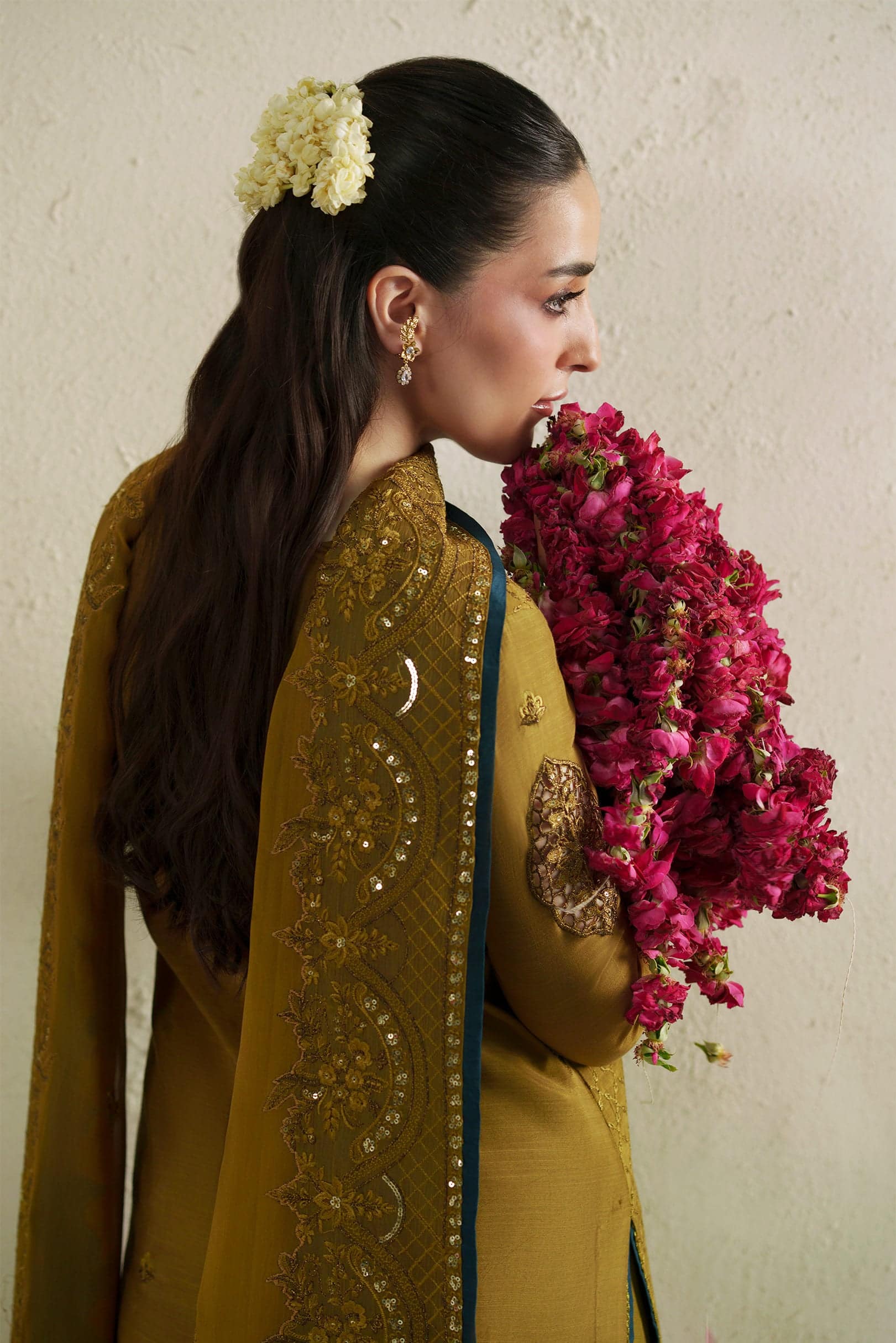 Mtb06318 Kundan Antique Gold Shirt Set | Raw Silk Edit'26 Vera World– MTB06318
