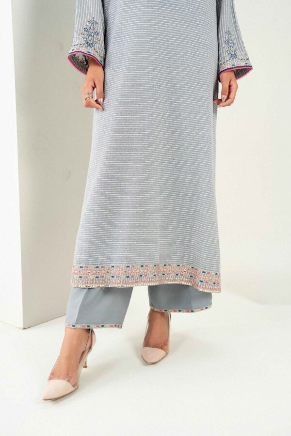 Nishat linen winter collection 2026 | 3 piece - printed embroidered suit - pfe26-46 Nishat Linen Winter Collection 2026 | 3 Piece - Printed Embroidered Suit - PFE26-46 - Image 7