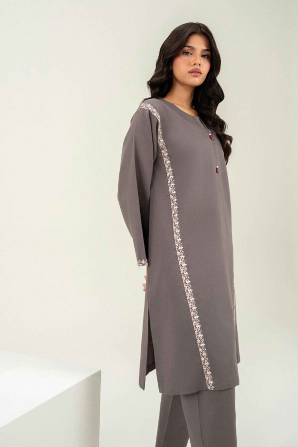 Alternative view of Nishat Linen Winter Collection 2026 | 2 Piece - Embroidered Suit - PW25-242