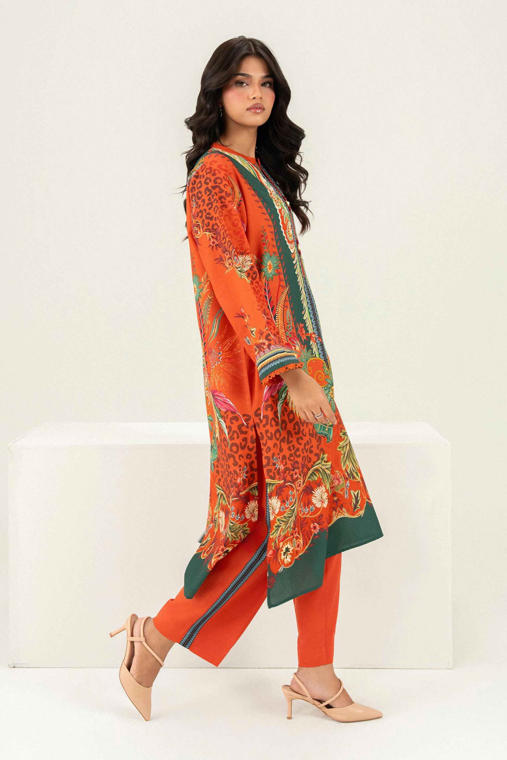 Nishat linen winter collection 2026 | 2 piece - printed suit - pw25-320 Nishat Linen Winter Collection 2026 | 2 Piece - Printed Suit - PW25-320 - Image 4