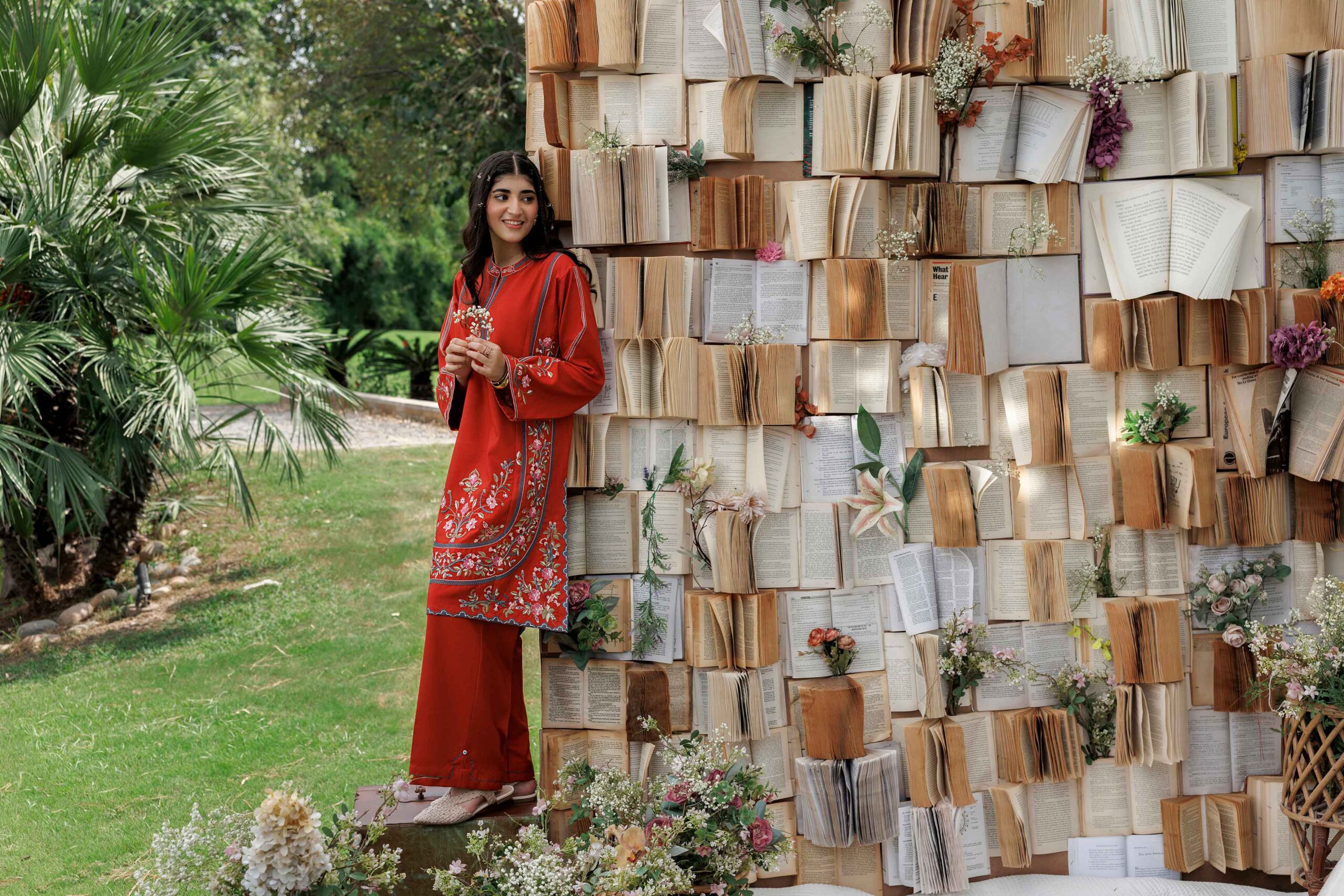 Nishat linen winter collection 2026 | 2 piece - embroidered suit - pw25-322 Nishat Linen Winter Collection 2026 | 2 Piece - Embroidered Suit - PW25-322 - Image 8