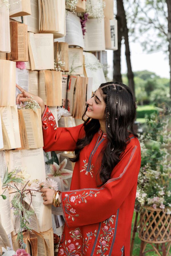 Nishat linen winter collection 2026 | 2 piece - embroidered suit - pw25-322 Nishat Linen Winter Collection 2026 | 2 Piece - Embroidered Suit - PW25-322 - Image 4