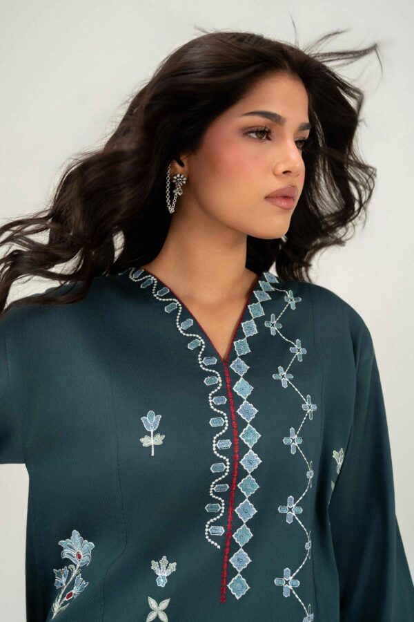 Nishat linen winter collection 2026 | 2 piece - embroidered suit - pw25-390 Nishat Linen Winter Collection 2026 | 2 Piece - Embroidered Suit - PW25-390 - Image 5